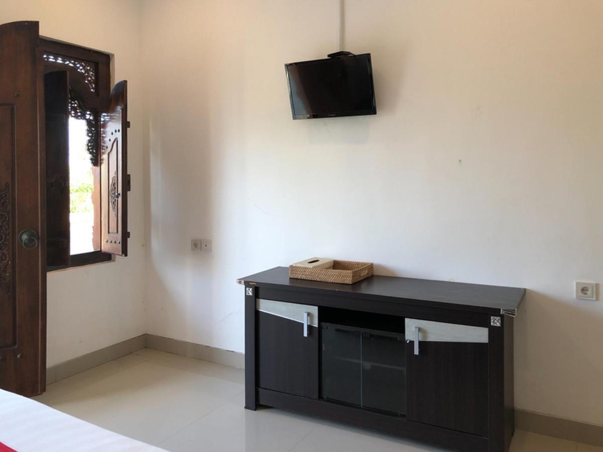 Reddoorz Plus Near Dreamland Beach Jimbaran  Exterior photo