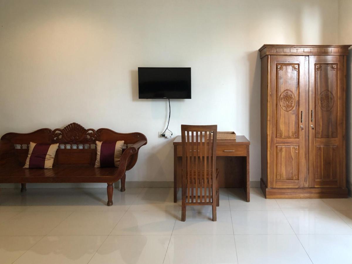 Reddoorz Plus Near Dreamland Beach Jimbaran  Exterior photo