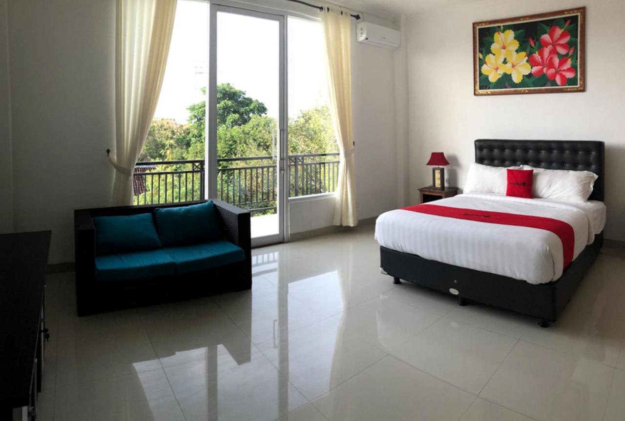 Reddoorz Plus Near Dreamland Beach Jimbaran  Exterior photo