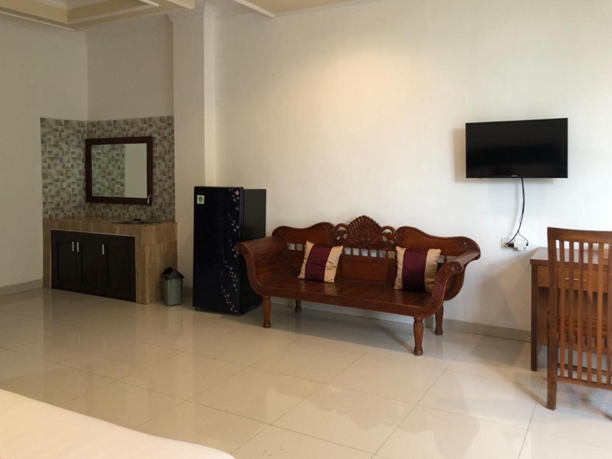 Reddoorz Plus Near Dreamland Beach Jimbaran  Exterior photo