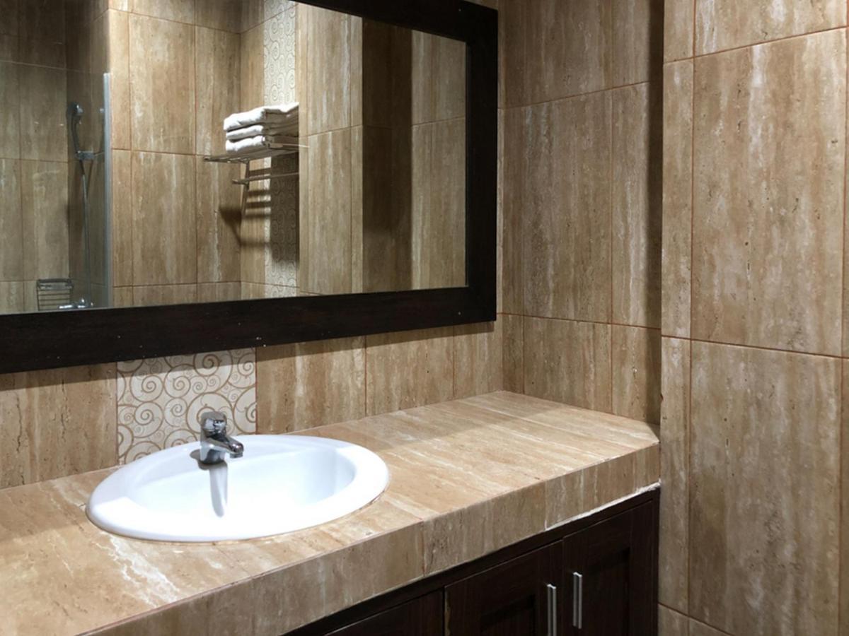 Reddoorz Plus Near Dreamland Beach Jimbaran  Exterior photo