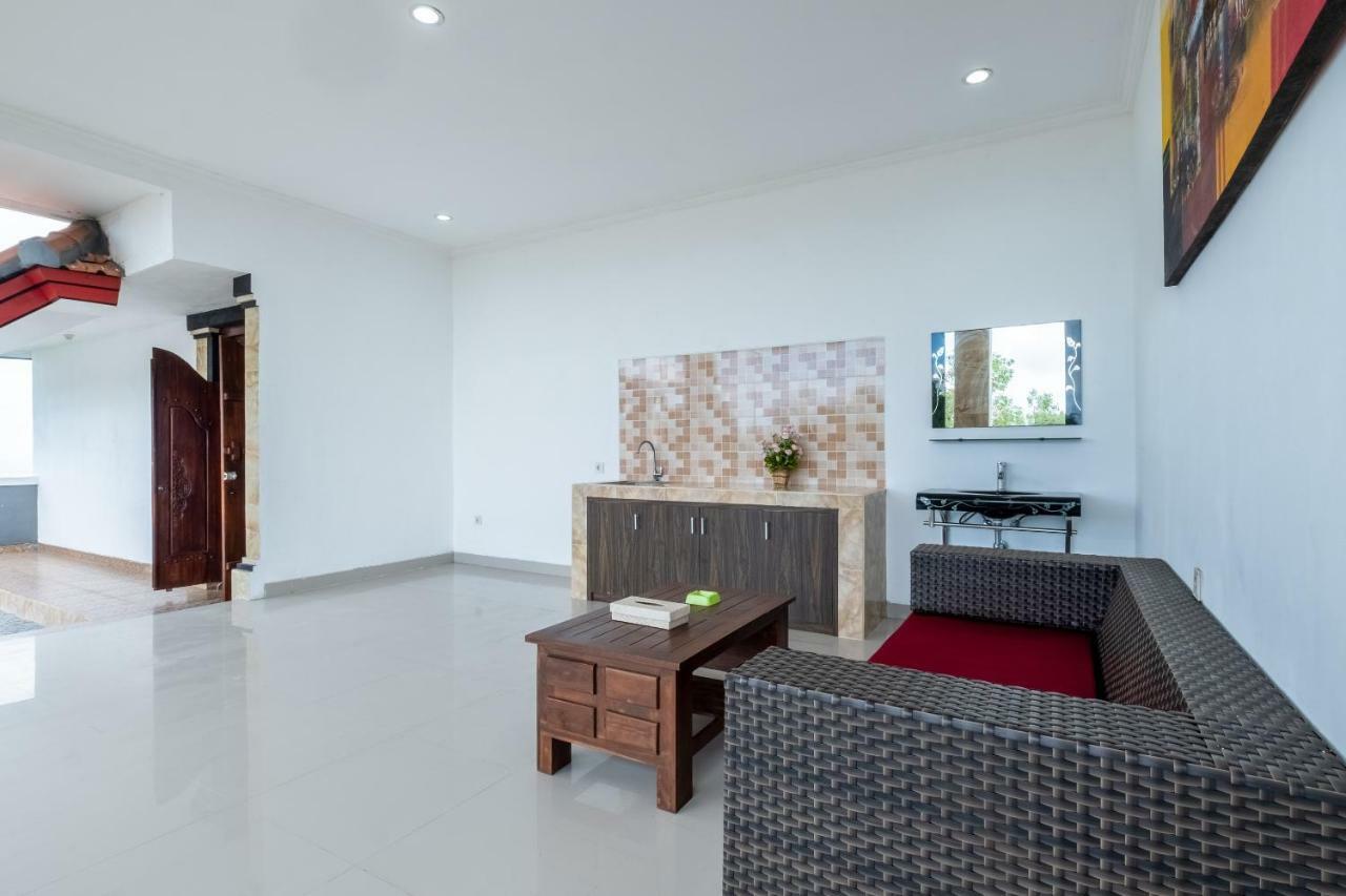 Reddoorz Plus Near Dreamland Beach Jimbaran  Exterior photo